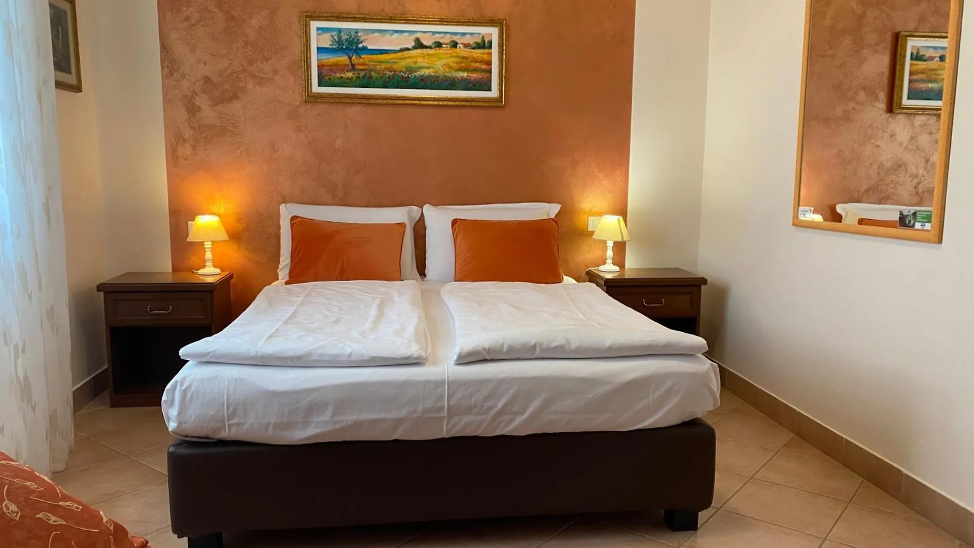 Bed and Breakfast Betty'S House à Lazise