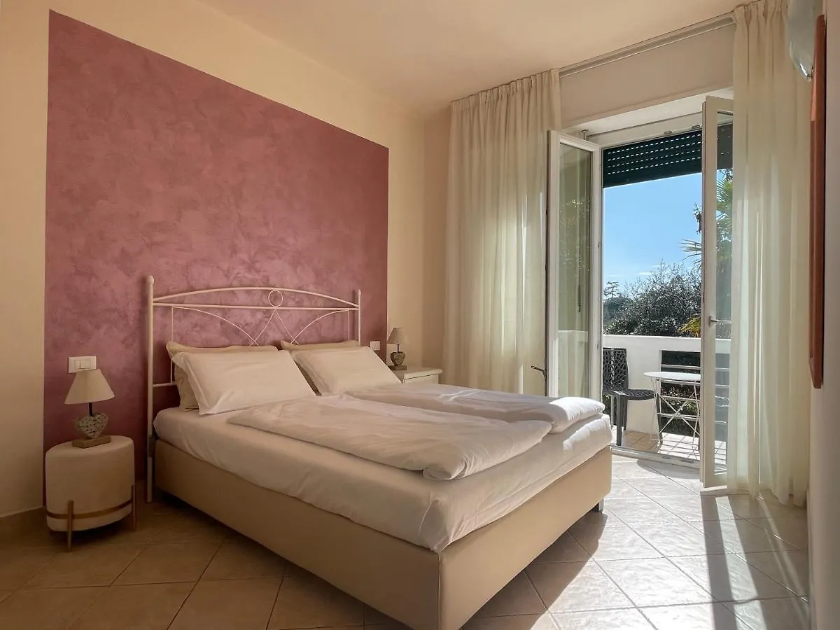 Betty'S House Bed & Breakfast Lazise