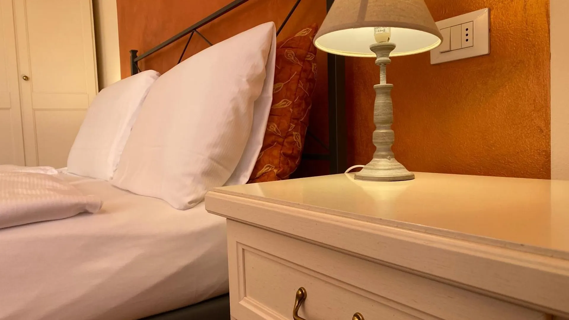 Betty'S House Bed & Breakfast Lazise