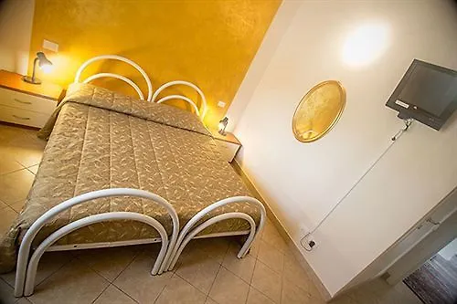 Betty'S House Bed & Breakfast Lazise 3*,  Italy